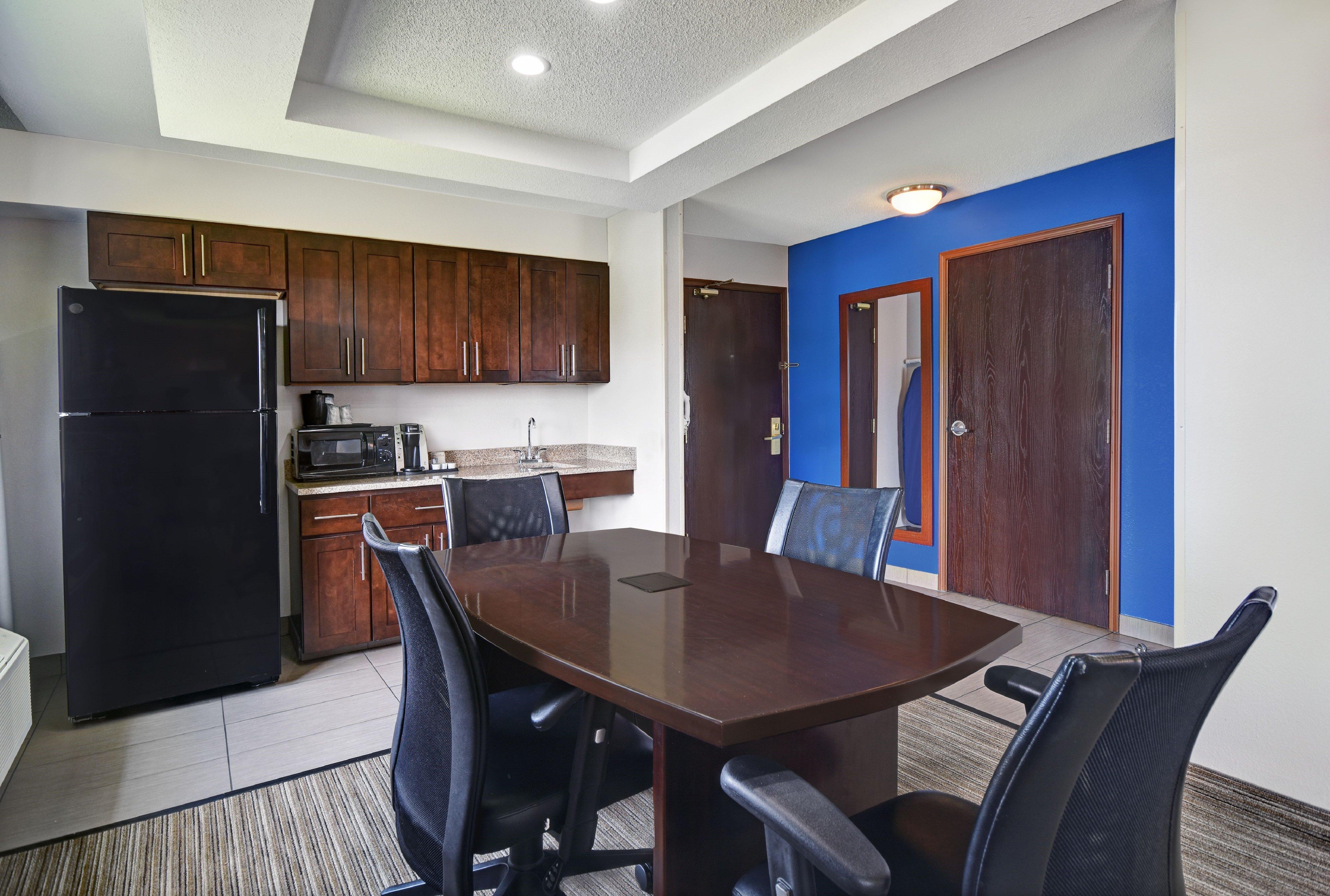 Holiday Inn Express Marshall, An Ihg Hotel Екстер'єр фото