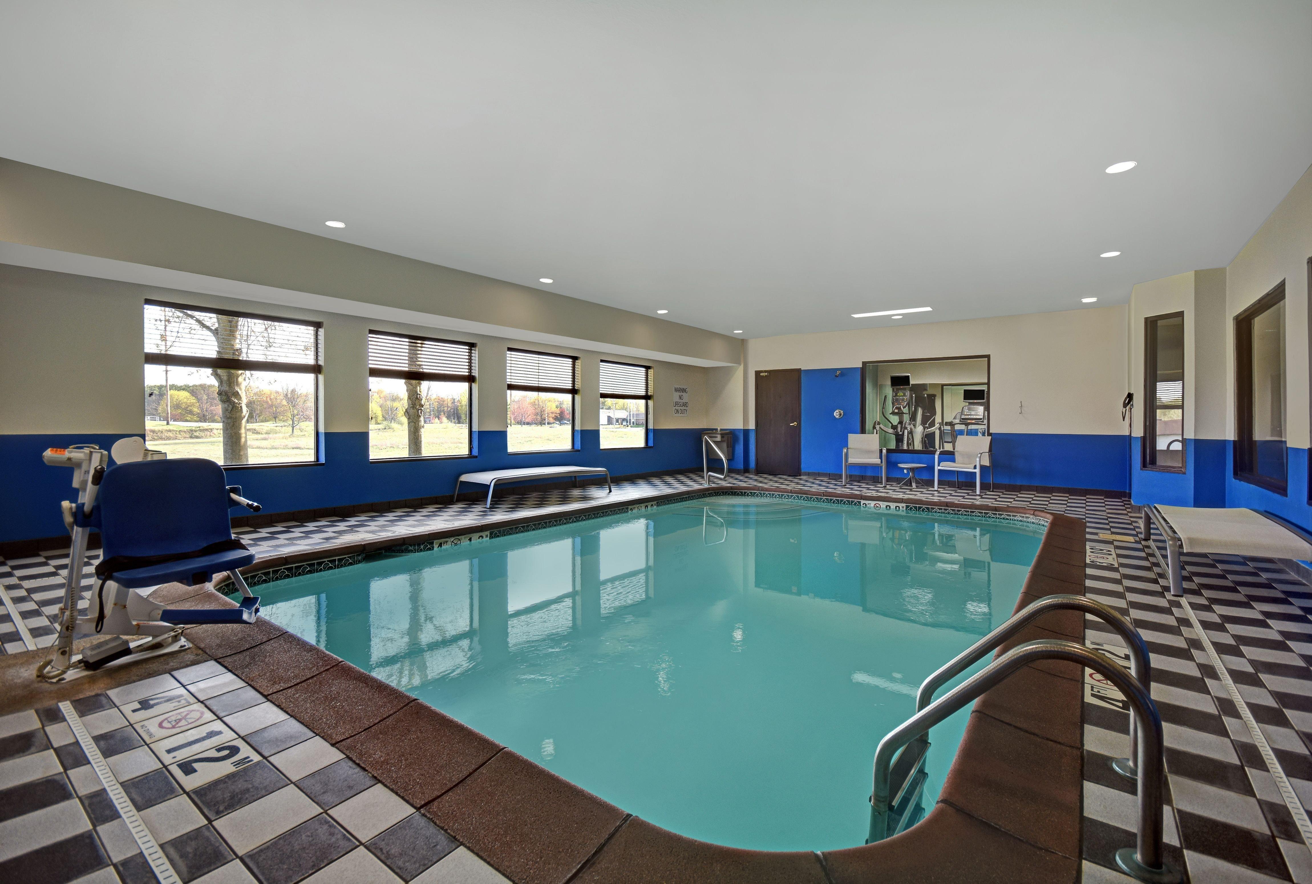 Holiday Inn Express Marshall, An Ihg Hotel Екстер'єр фото